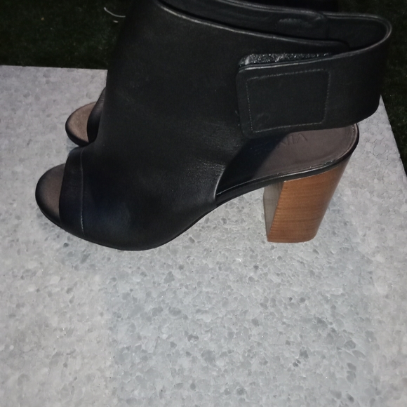 Vince Faye Open Toe Leather Booties - Picture 6 of 10